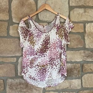 Lucky Brand cut out cold shoulder top